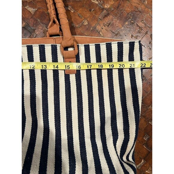 MERONA Navy and White Stripe Weekender Bag - Picture 5 of 5